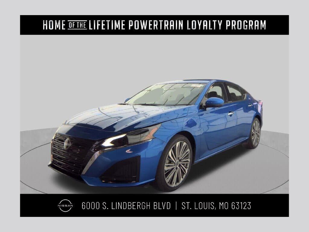 2025 NISSAN Altima