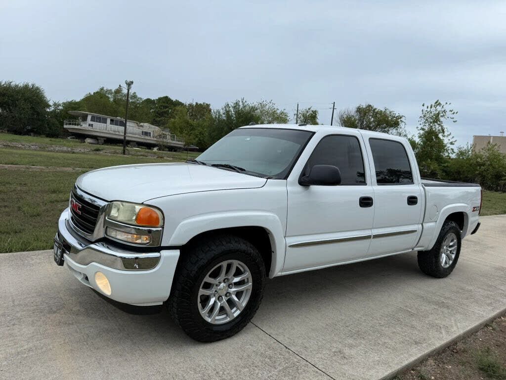 2005 GMC Sierra