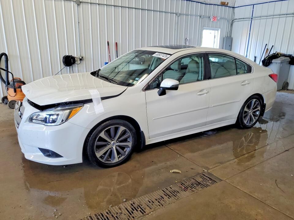 2015 SUBARU Legacy