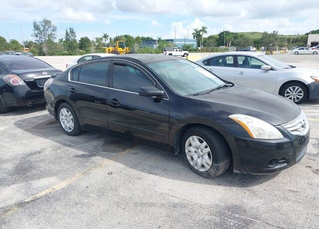 2012 NISSAN Altima