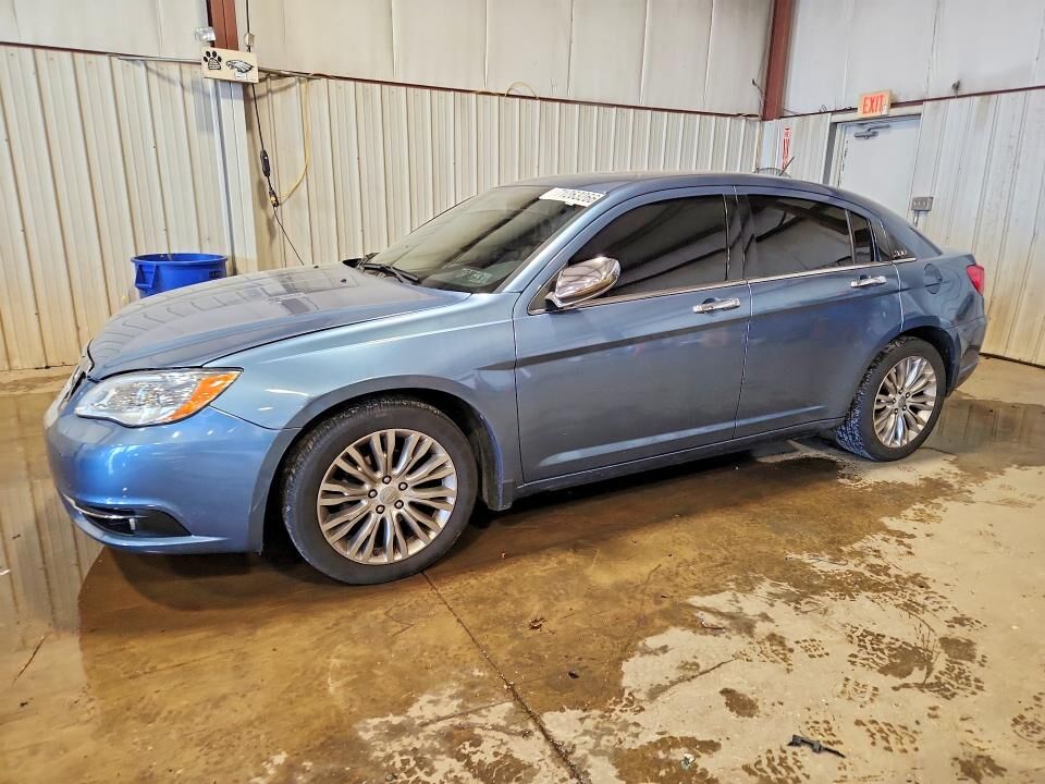 2011 CHRYSLER 200
