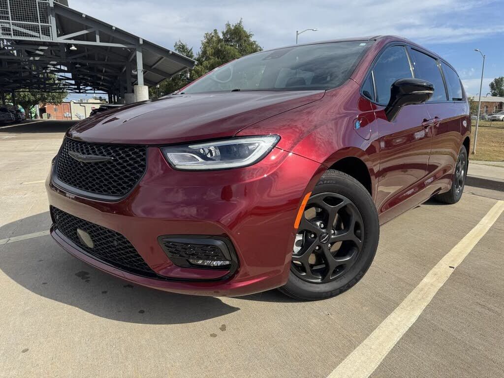 2023 CHRYSLER Pacifica