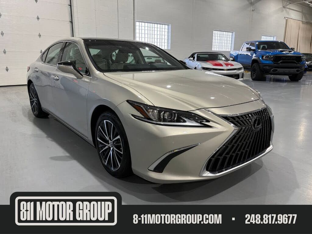 2023 LEXUS ES