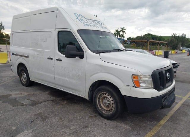 2017 NISSAN NV