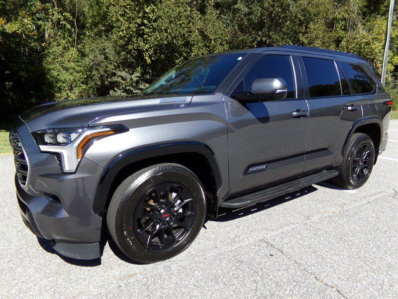 2024 TOYOTA Sequoia