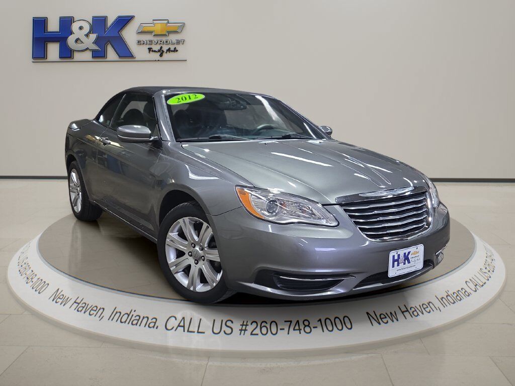 2012 CHRYSLER 200