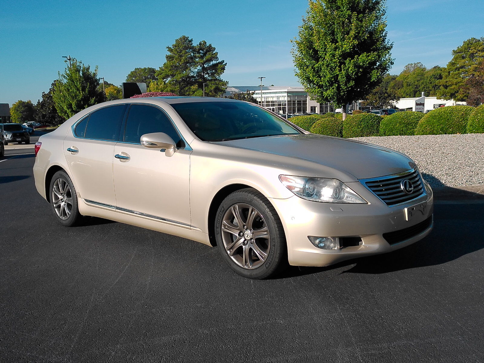 2012 LEXUS LS