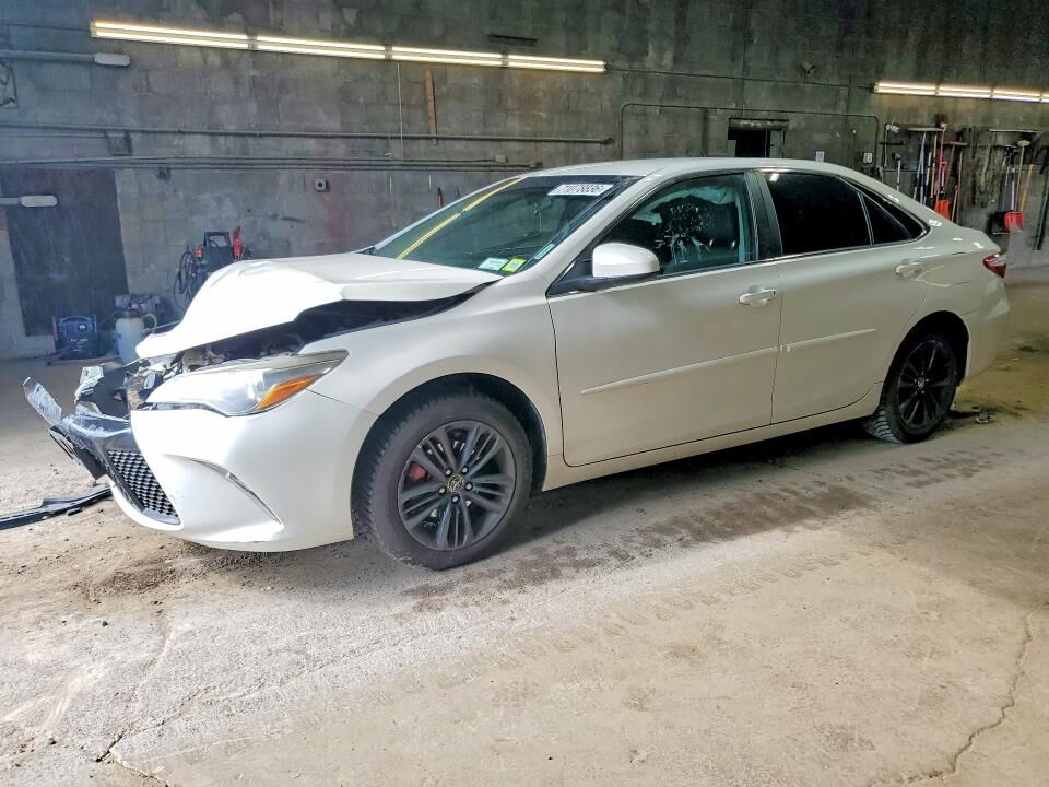 2017 TOYOTA Camry