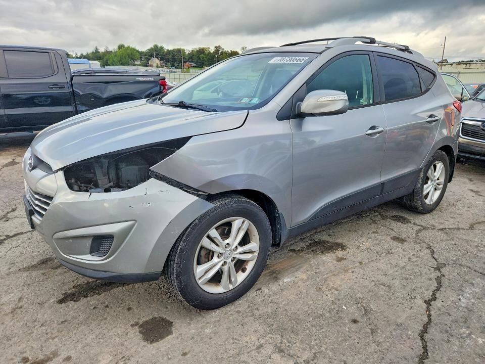 2012 HYUNDAI Tucson