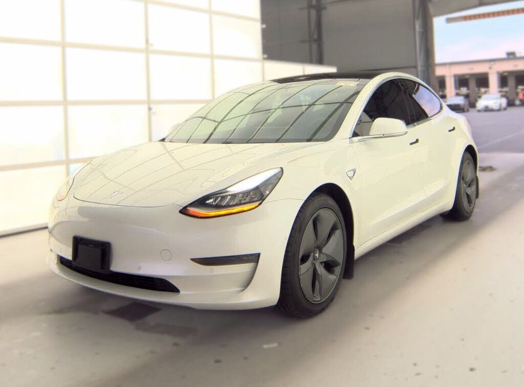 2020 TESLA Model 3