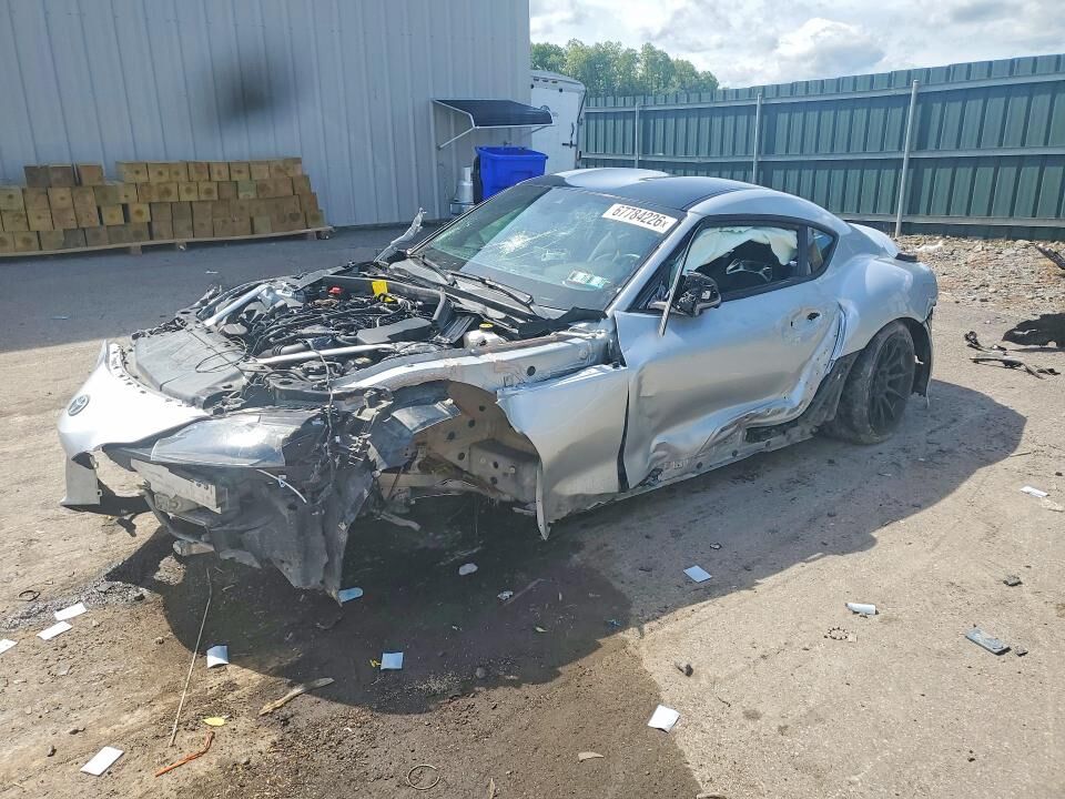 2022 TOYOTA Supra
