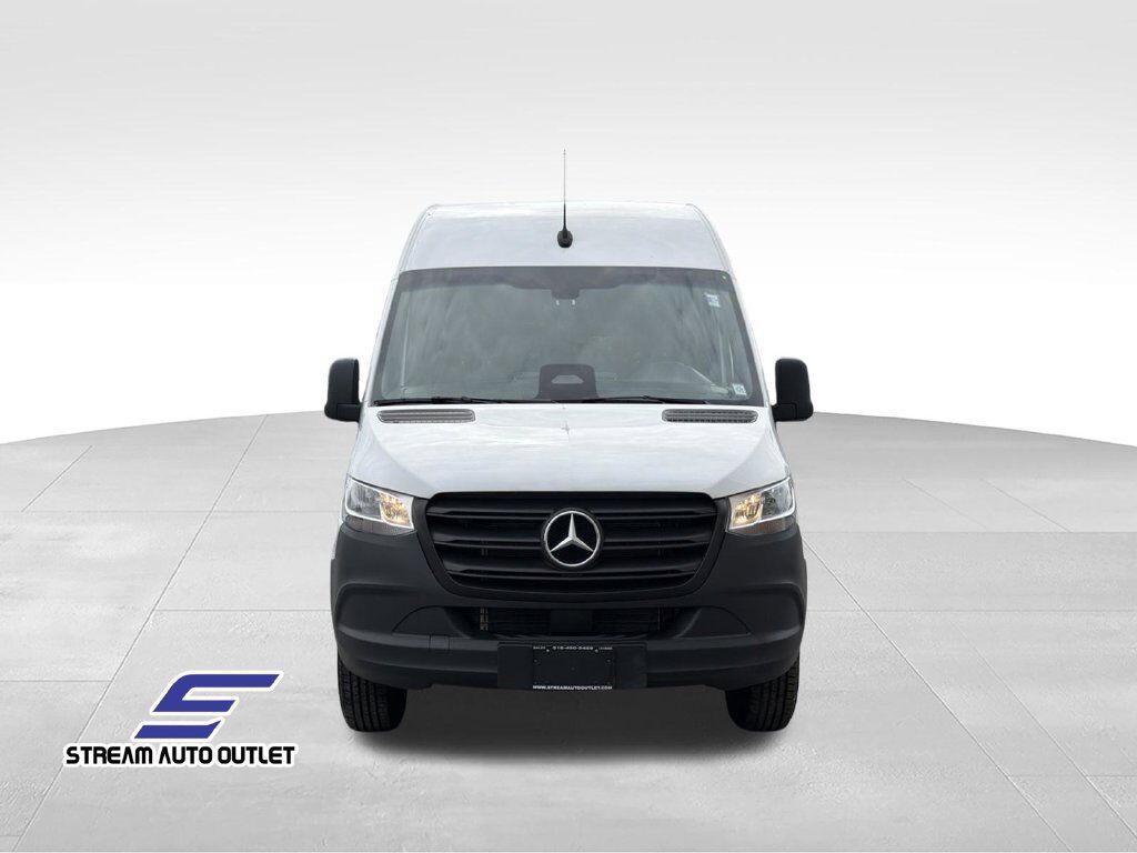 2025 Mercedes-Benz Sprinter