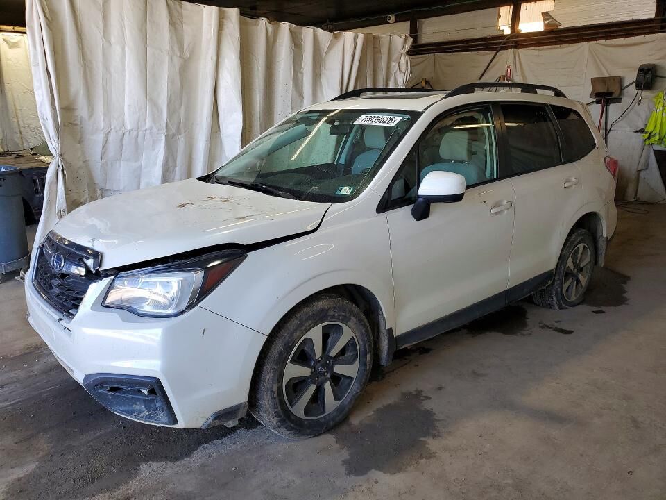 2018 SUBARU Forester