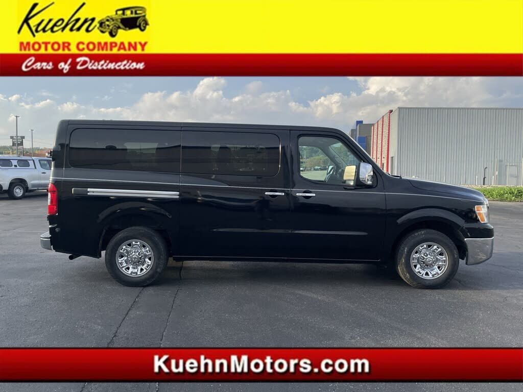 2016 NISSAN NV