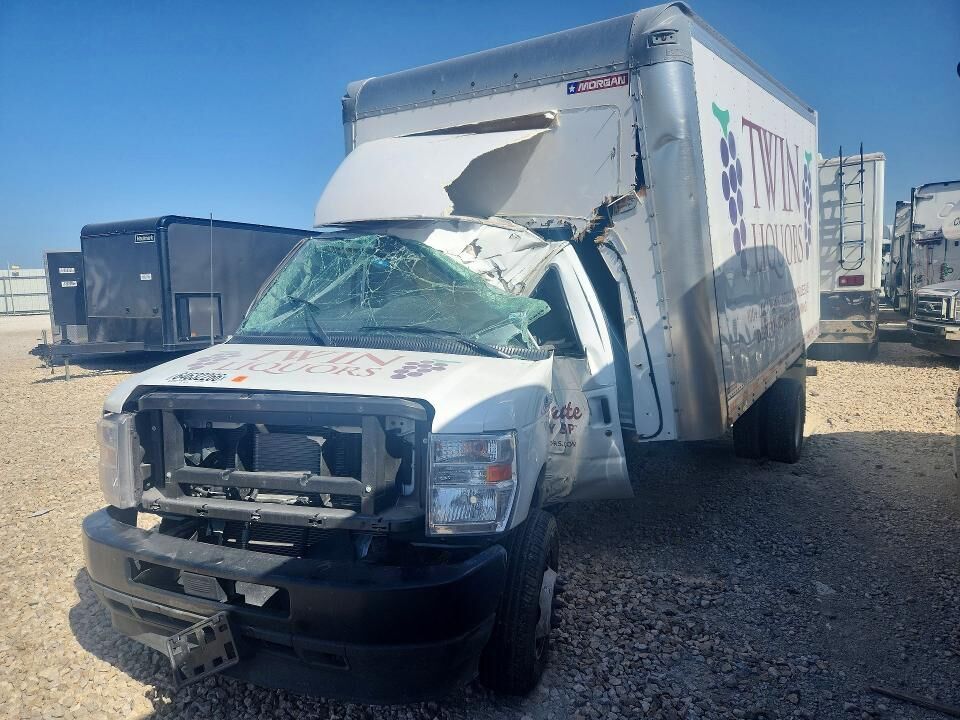 2026 FORD E-450