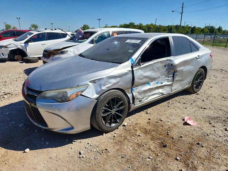 2016 TOYOTA Camry