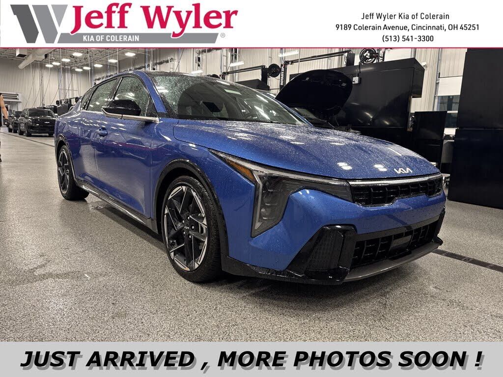 2025 KIA K4