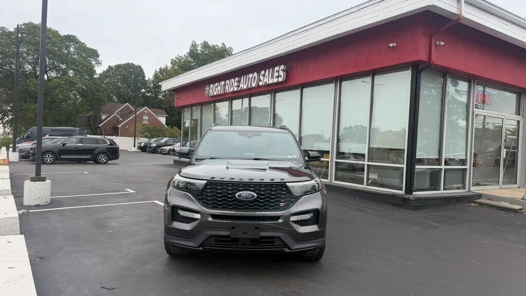 2020 FORD Explorer