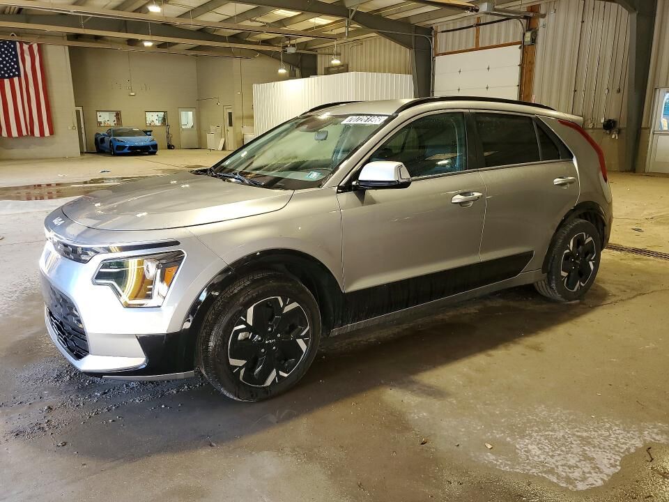 2023 KIA Niro