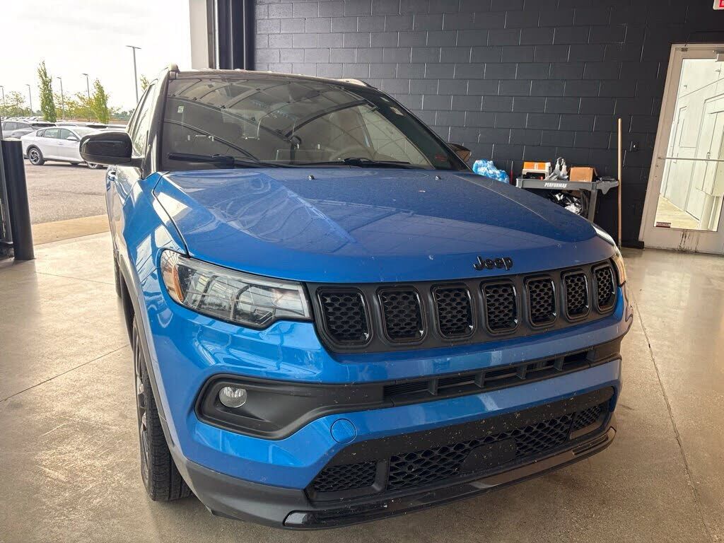 2023 JEEP Compass
