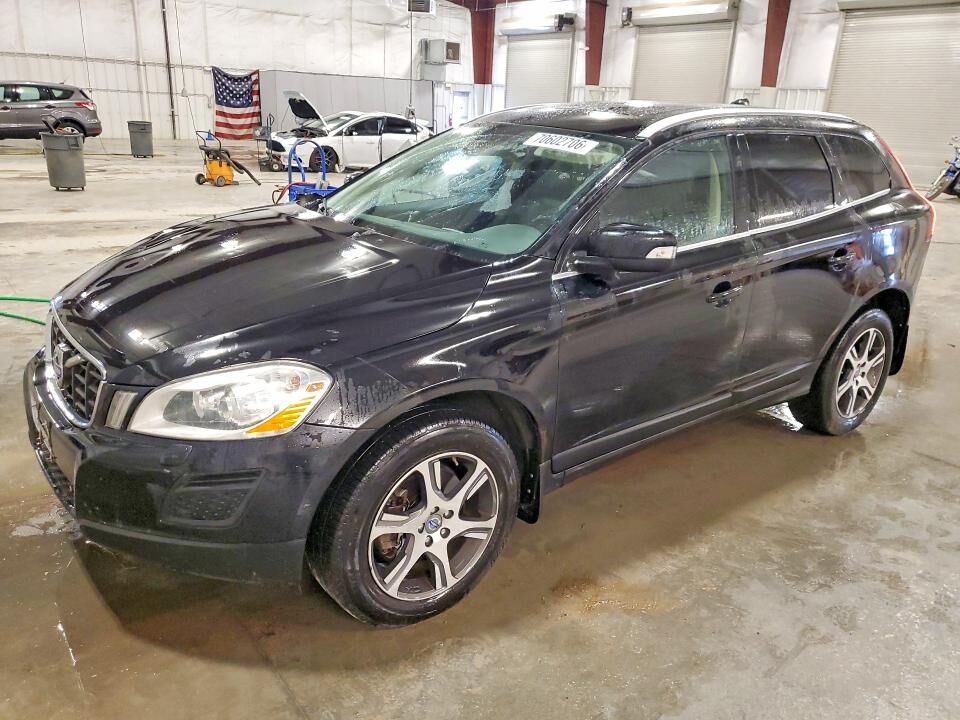 2013 VOLVO XC60