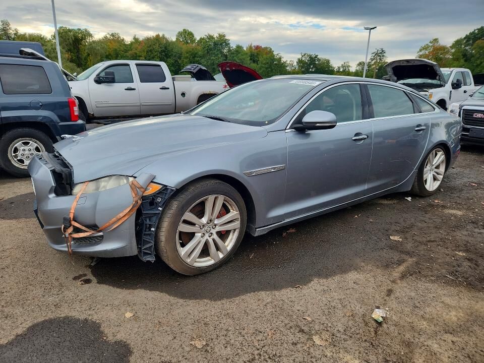 2011 JAGUAR XJ