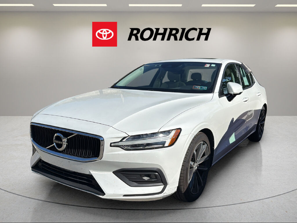 2021 VOLVO S60