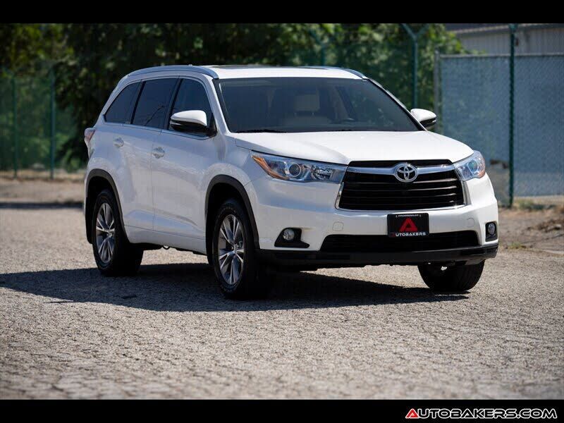 2015 TOYOTA Highlander