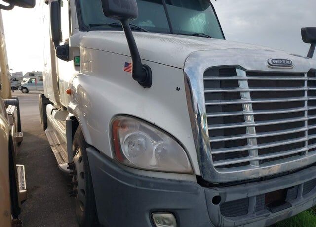 2012 FREIGHTLINER Cascadia