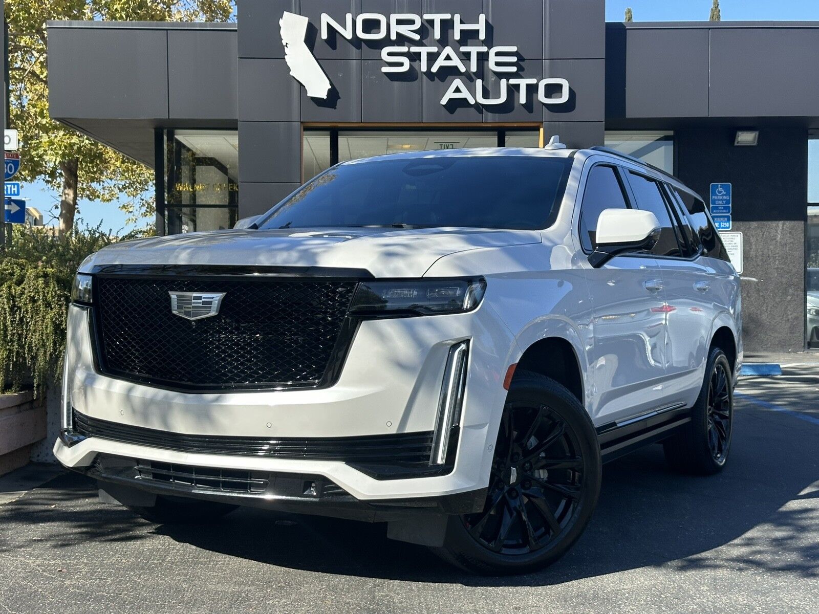 2021 CADILLAC Escalade