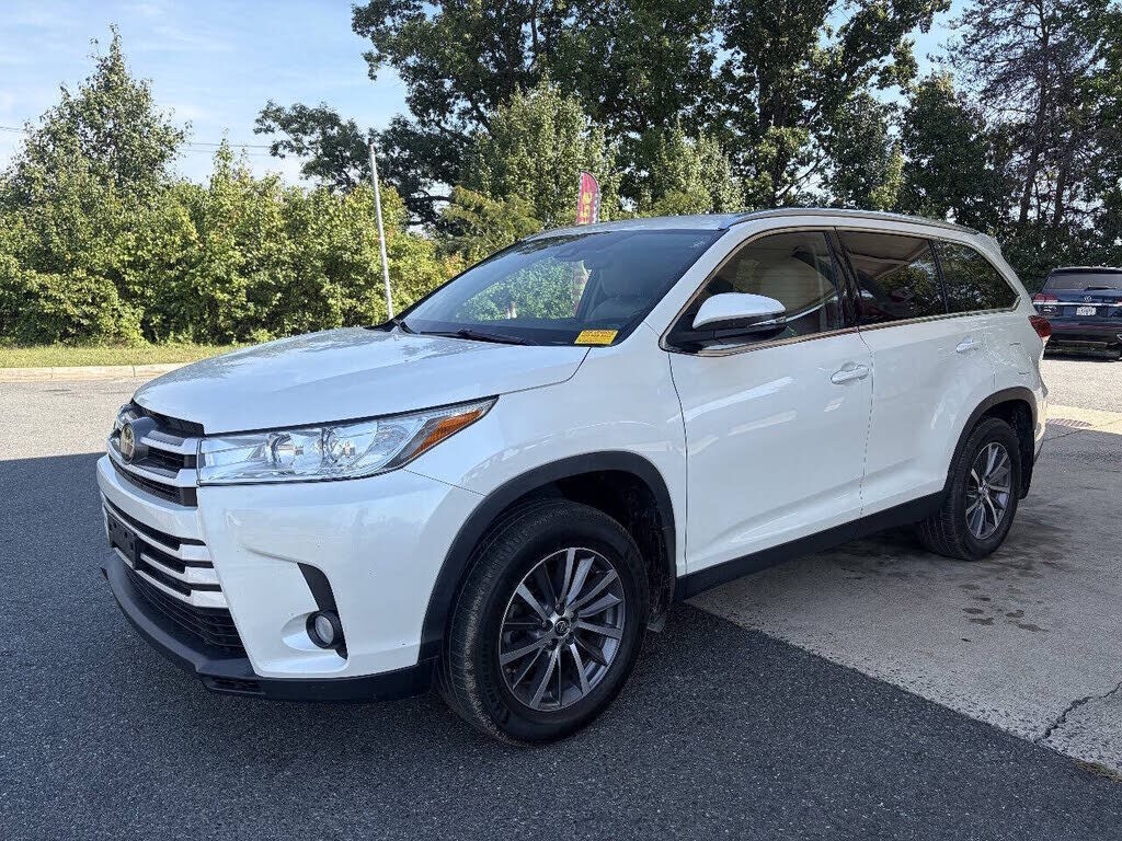 2019 TOYOTA Highlander