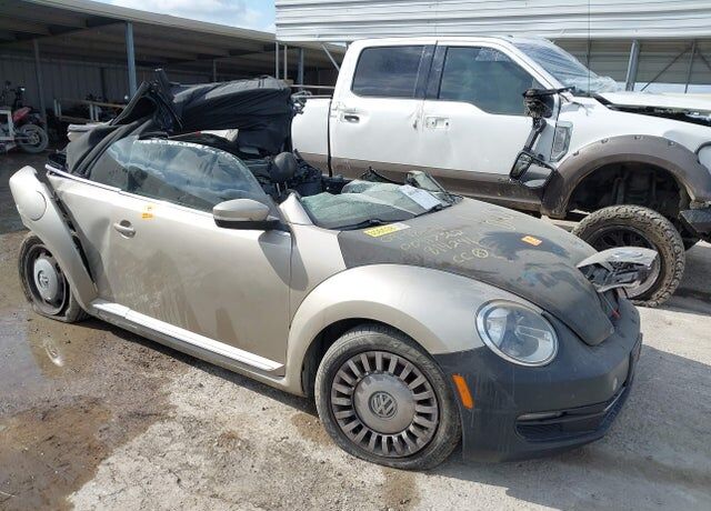 2013 VOLKSWAGEN Beetle