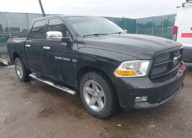 2012 DODGE Ram