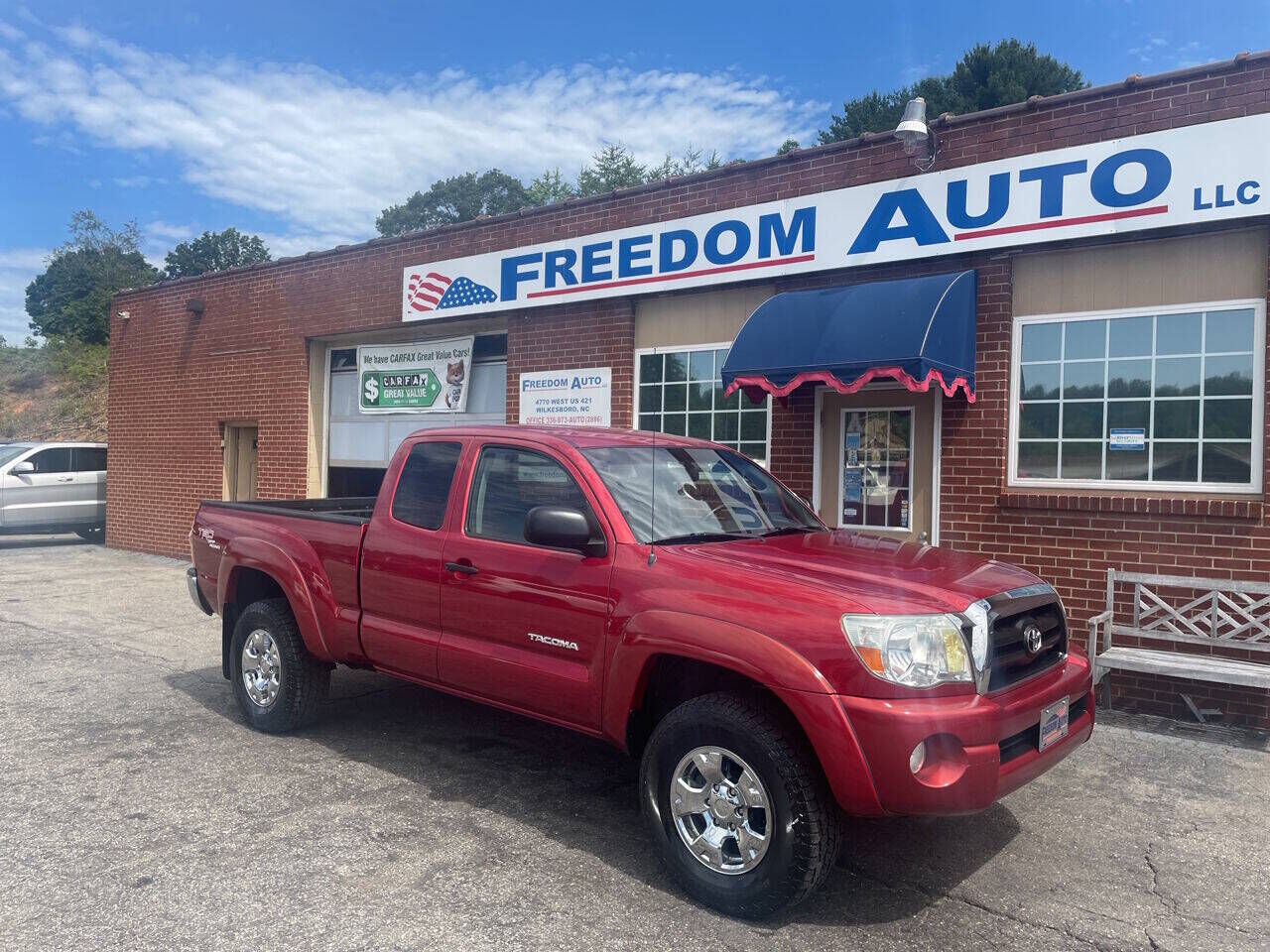 2005 TOYOTA Tacoma