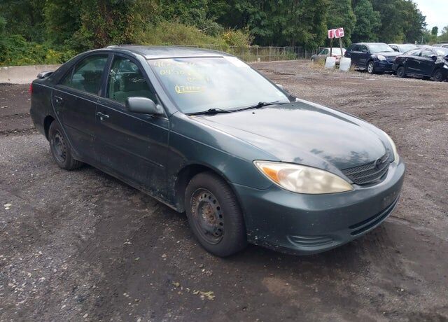 2004 TOYOTA Camry