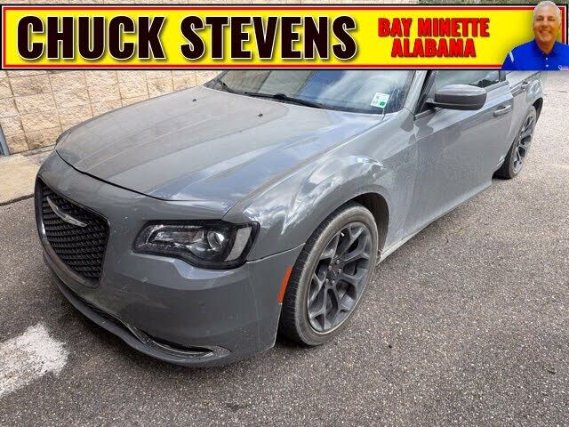 2019 CHRYSLER 300
