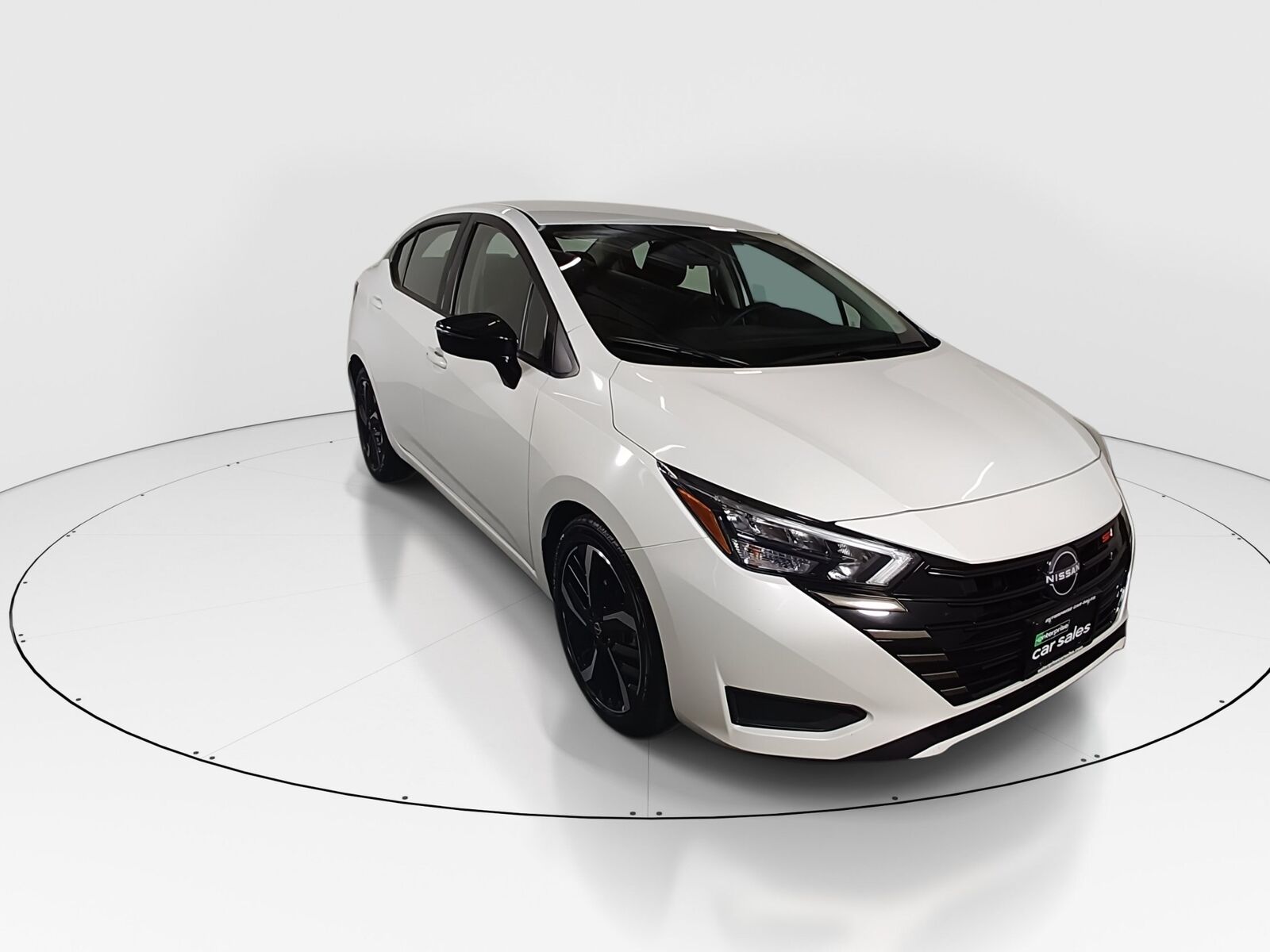 2024 NISSAN Versa