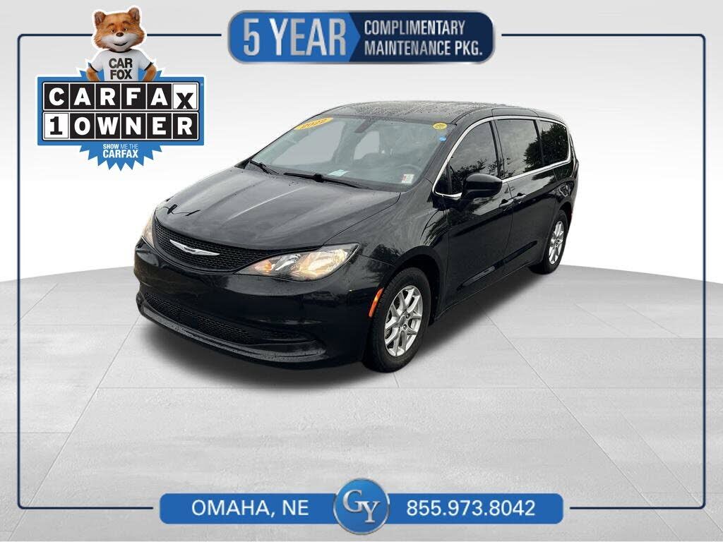 2022 CHRYSLER Voyager