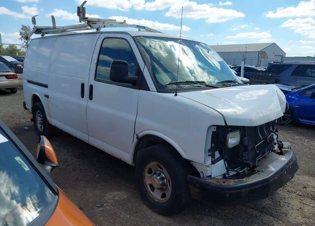 2011 CHEVROLET Express