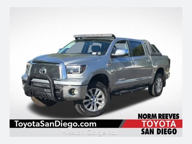 2011 TOYOTA Tundra