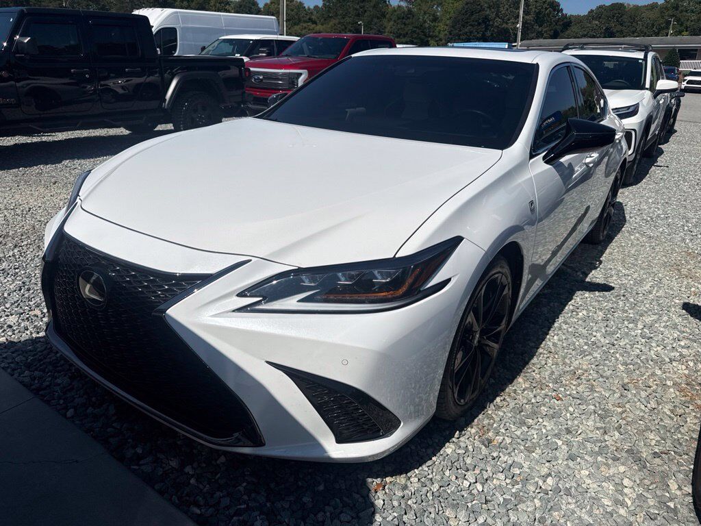 2021 LEXUS ES