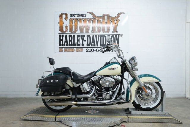 2009 HARLEY DAVIDSON Softail Deluxe