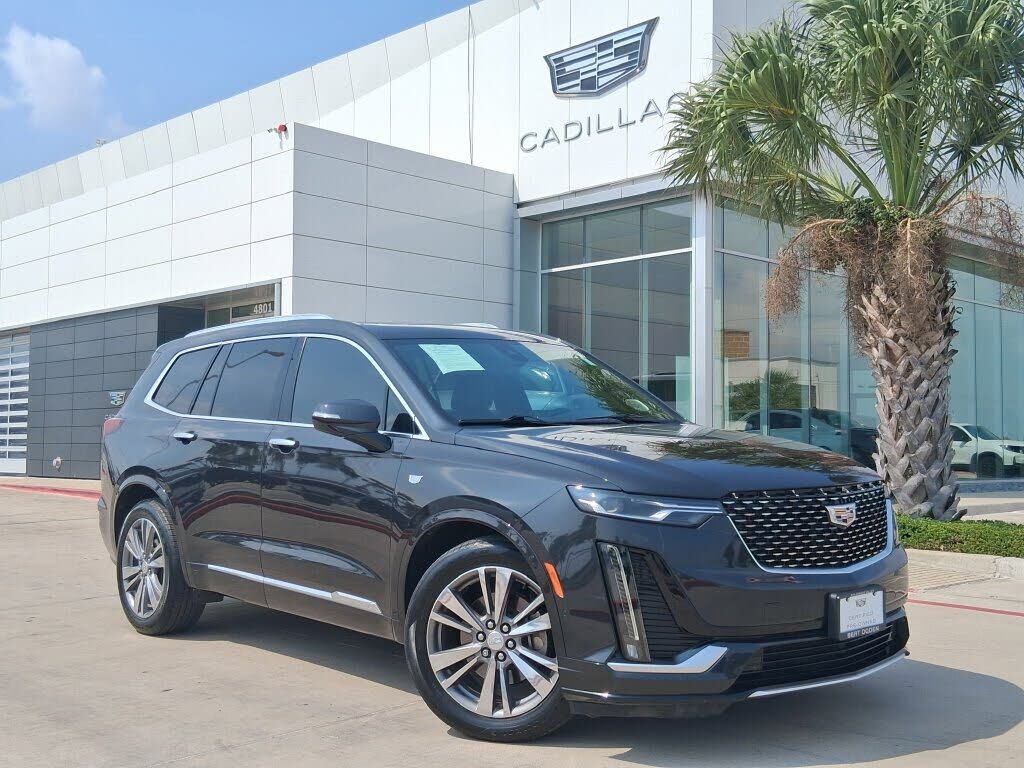 2020 CADILLAC XT6
