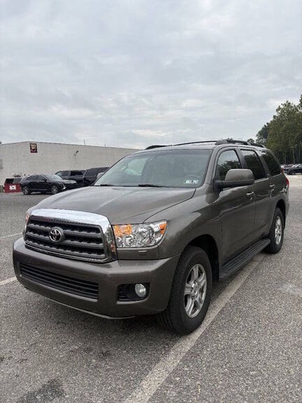 2010 TOYOTA Sequoia