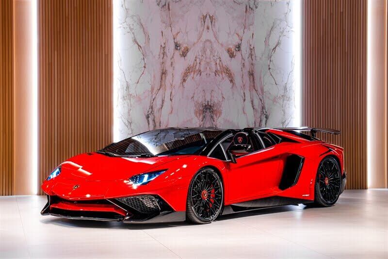 2017 LAMBORGHINI Aventador