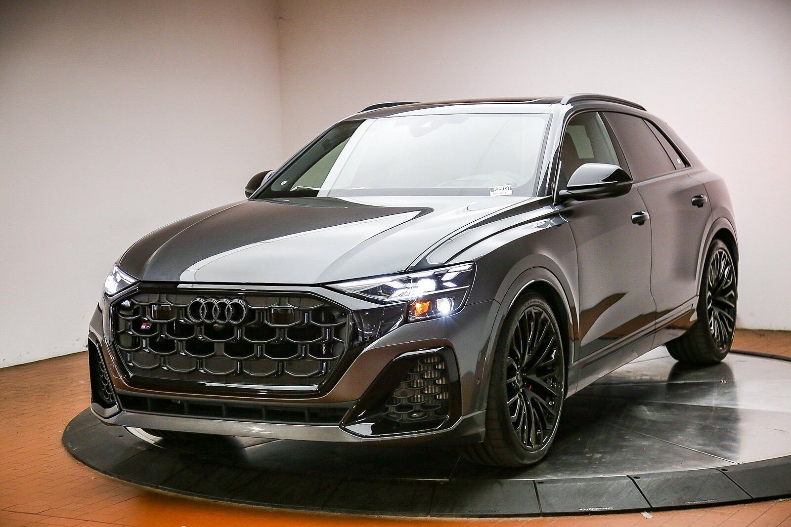 2026 AUDI SQ8
