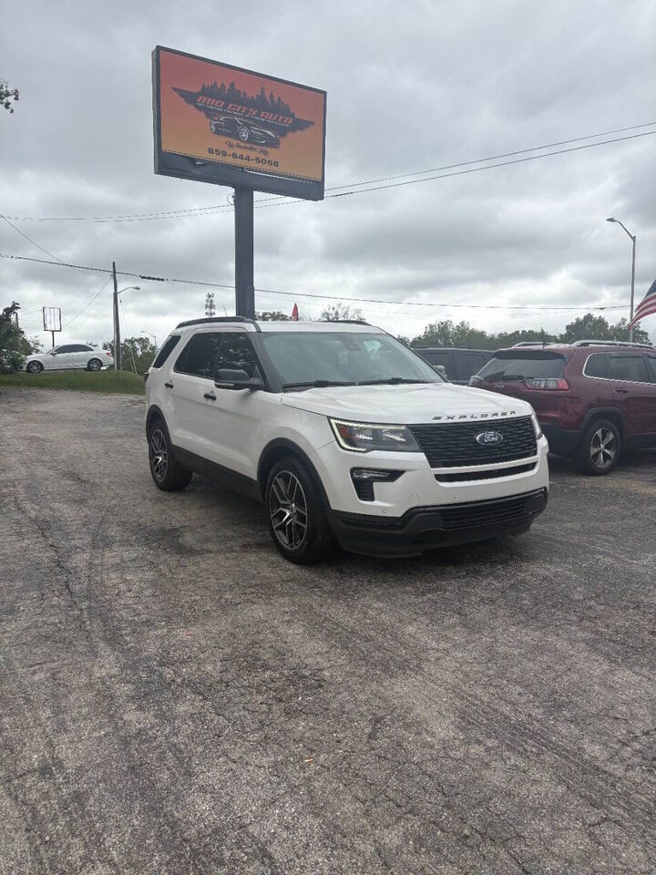 2019 FORD Explorer