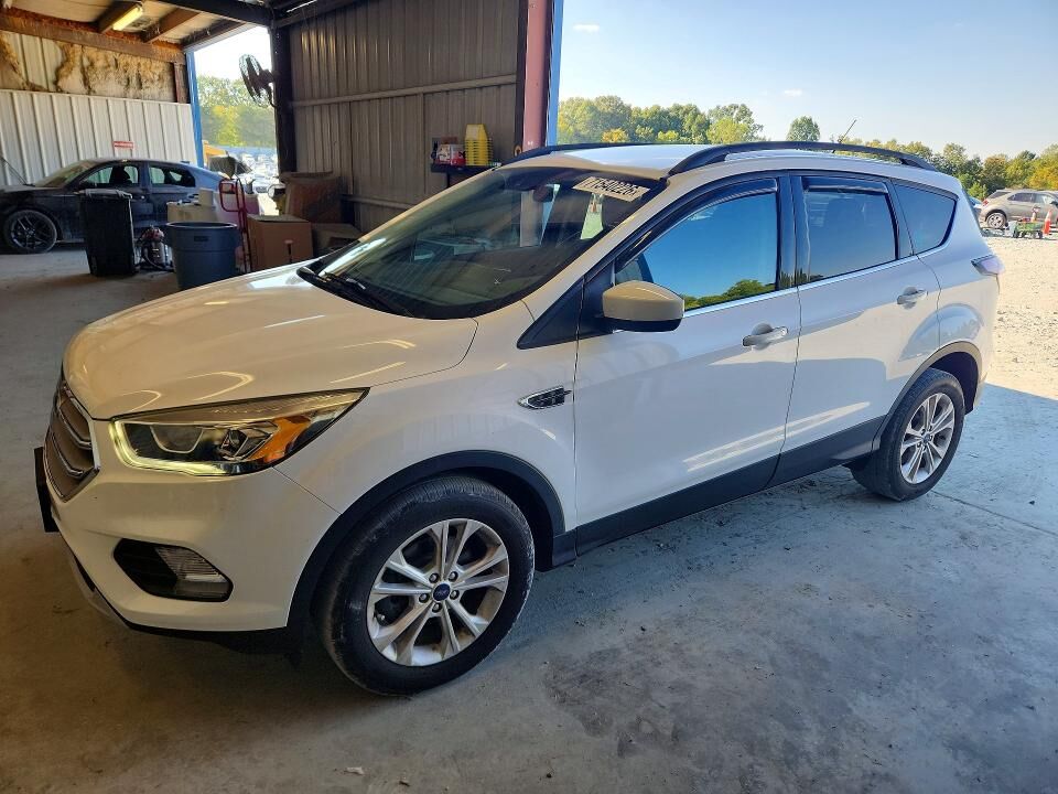 2017 FORD Escape