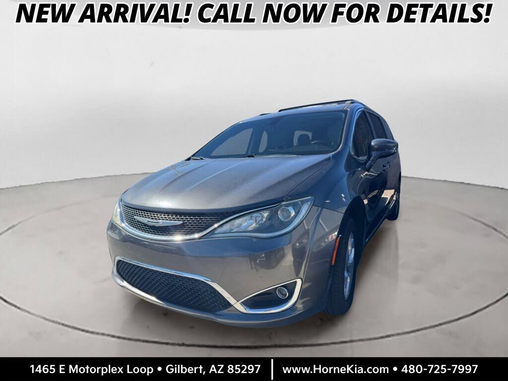 2017 CHRYSLER Pacifica