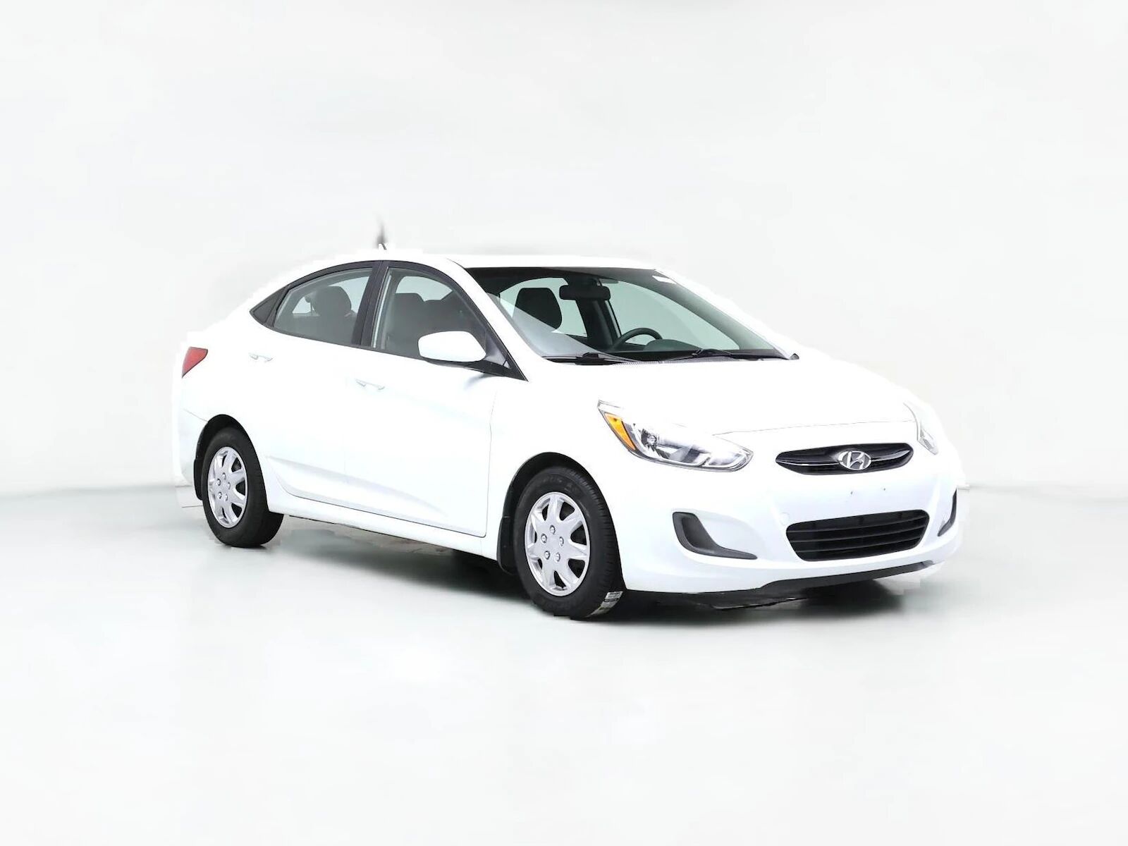 2015 HYUNDAI Accent